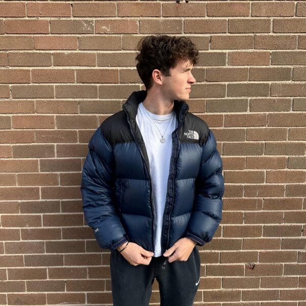 The North Face Blue Puffer Jacket - Image 5